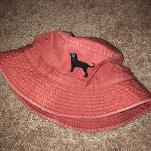 black dog bucket hat